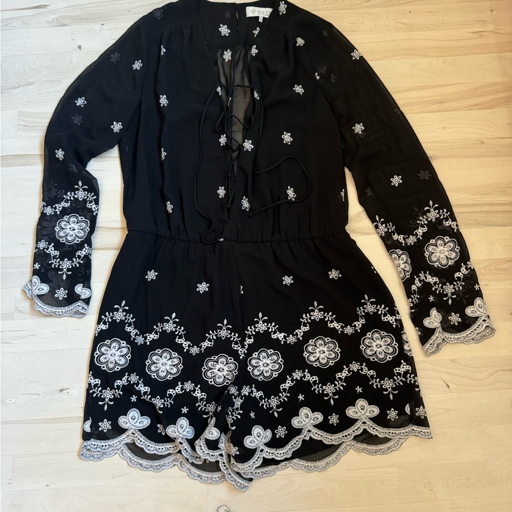 Bundle Of Size Large Dresses Wayf, Forever 21 - image 5